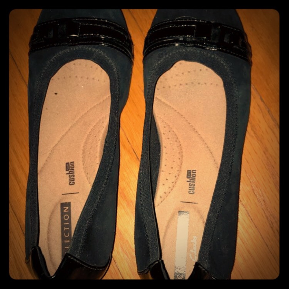slip on black dress shoes